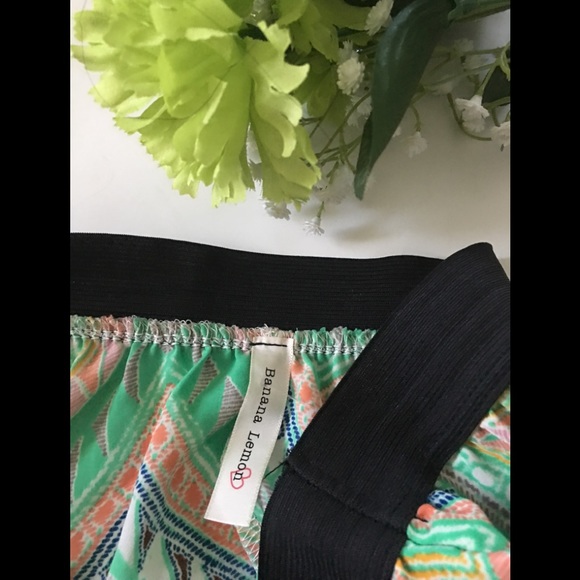 Banana Lemon Women’s Printed Skater Skirt - Picture 4 of 4